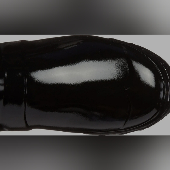 ‼️MOVING PRICED TO SELL ‼️Hunter Boots - Picture 3 of 3